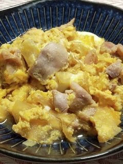 鶏もも肉の卵とじ-レシピのメイン写真