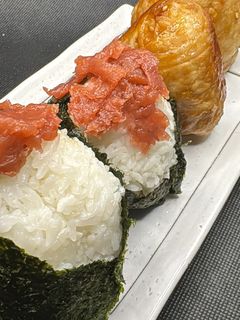 さっぱりばかうま!2種類の梅おにぎり!-レシピのメイン写真
