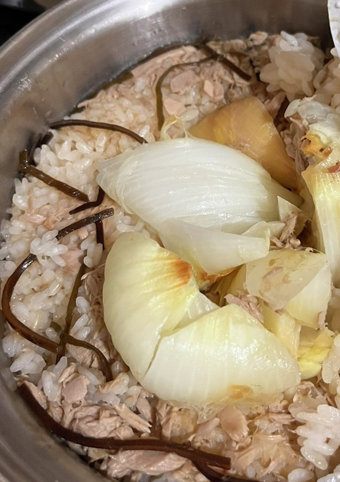 新たまねぎの炊き込みご飯 アムウェイ-レシピのメイン写真