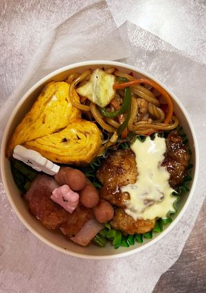 毎日のお弁当〜チキン南蛮と焼きそば〜-レシピのメイン写真