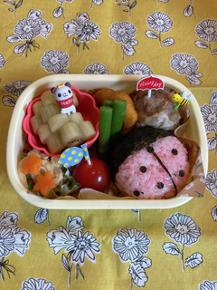 幼稚園 てんとう虫お弁当-レシピのメイン写真