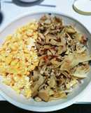 筍ひじき人参椎茸鶏ひき肉と炒り卵チラシ風