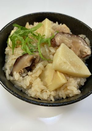 旨いダシが勢ぞろいのたけのこご飯-レシピのメイン写真