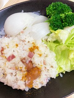 丸ごと新玉ねぎのチキンライス-レシピのメイン写真