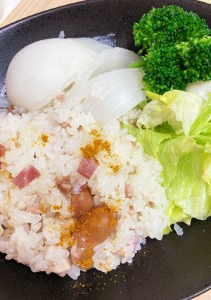 丸ごと新玉ねぎのチキンライス-レシピのメイン写真