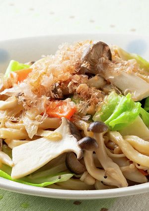 きのこがいっぱいの焼きうどん-レシピのメイン写真