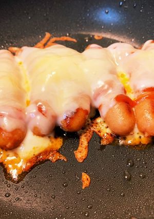 簡単すぎるおつまみ☆ウインナーチーズ焼き-レシピのメイン写真