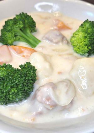 牛乳と小麦粉で作る濃厚クリームシチュー-レシピのメイン写真
