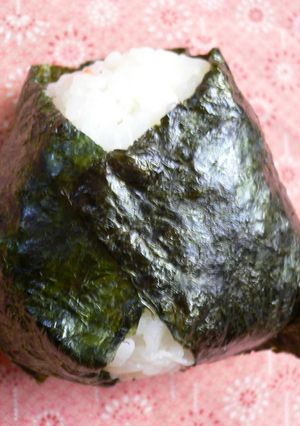 旦那のお気に入り＊カニマヨおにぎり-レシピのメイン写真
