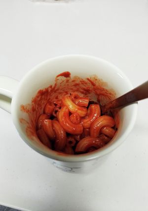 マグカップで！レンチントマトマカロニ-レシピのメイン写真