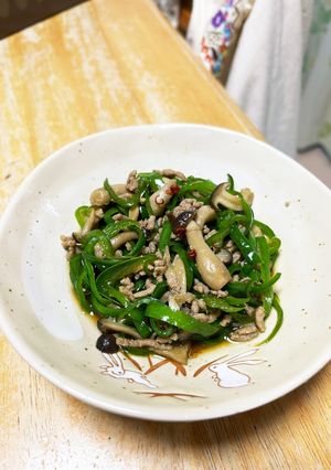 ピーマンとしめじ炒め おゆみ風-レシピのメイン写真