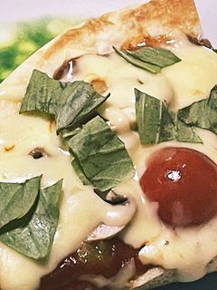 ホットプレートでピザ祭り-レシピのメイン写真