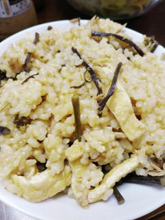 蕨とシーチキンの炊き込みご飯(玄米)-レシピのメイン写真