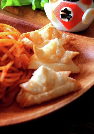 餃子の皮でカブト♪こどもの日に-レシピのメイン写真