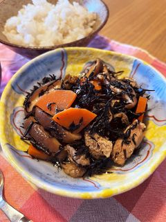 干し椎茸入りひじきの煮物-レシピのメイン写真