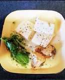 鮭缶と小松菜と豆腐の豆乳クリーム煮