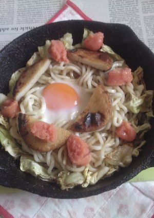 別寅の平天・辛子明太子載せ月見焼きうどん-レシピのメイン写真