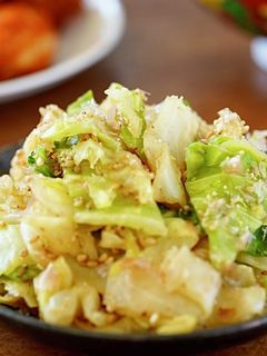 茹ではレンジ☆キャベツの胡麻和え☆鰹節入-レシピのメイン写真