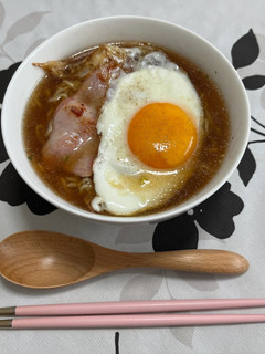 ベーコンエッグラーメン♪-レシピのメイン写真