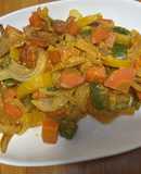 残り野菜のカレーヨーグルトソース炒め