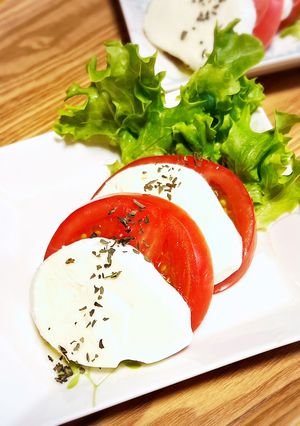 トマトとモッツァレラのカプレーゼ-レシピのメイン写真