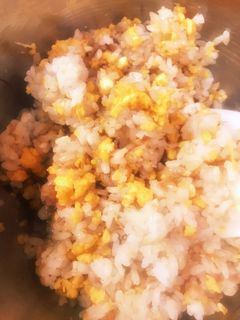子どもが大好き!炒り卵とおかかの混ぜご飯-レシピのメイン写真