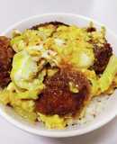 冷凍ひとくちカツと長ねぎの悪戦苦闘カツ丼