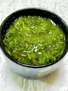 我が家の茶碗蒸し〜味付けめかぶのっけ〜-レシピのメイン写真