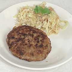 รูปของ 豆腐と切干し大根でヘルシー♪ハンバーグ