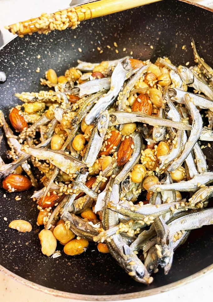 豆と魚とナッツのごまがらめ　　　給食人気-レシピのメイン写真