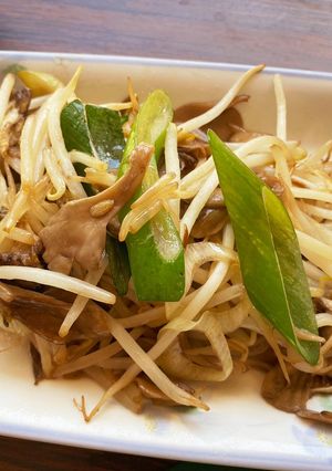 ハマる!もやしと舞茸のつゆ炒め-レシピのメイン写真