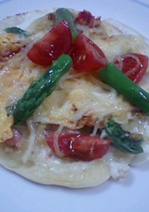 トマトとアスパラの目玉焼きパンケーキ-レシピのメイン写真