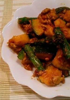 かぼちゃとアスパラのカレマヨ炒め-レシピのメイン写真