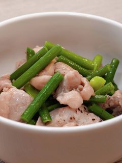 鶏肉とにんにくの芽の塩だれ炒め-レシピのメイン写真
