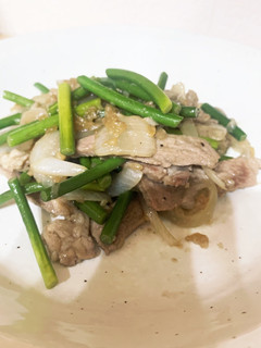 にんにくの芽と豚肉のバタースタミナ炒め-レシピのメイン写真