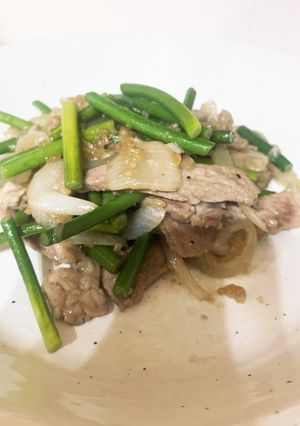 にんにくの芽と豚肉のバタースタミナ炒め-レシピのメイン写真
