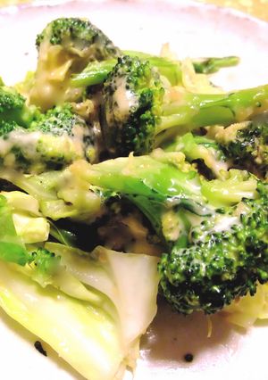 ブロッコリーとキャベツのチーズ生姜焼き-レシピのメイン写真