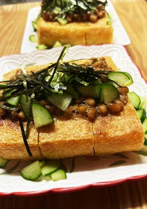 簡単☆油揚げと納豆ときゅうりの麺つゆかけ-レシピのメイン写真