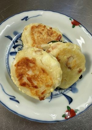 ちょこっと一品＊豆腐はんぺんふわふわ焼き-レシピのメイン写真