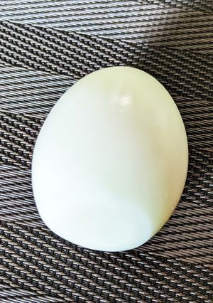ゆで卵を綺麗に剥く方法-レシピのメイン写真