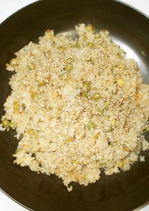 えんどう豆玄米炊込みご飯♪簡単-レシピのメイン写真