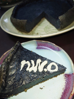 漆黒のヨーグルトケーキ-レシピのメイン写真