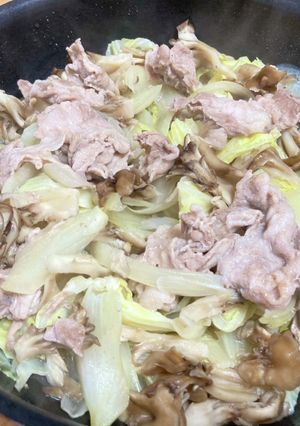 豚肉キャベツと舞茸の蒸し焼き-レシピのメイン写真