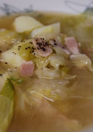 新玉ねぎと春キャベツのスープ-レシピのメイン写真