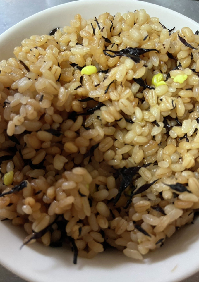 ひじきとえんどう豆の炊き込みご飯-レシピのメイン写真