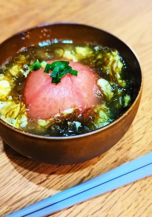 丸ごとトマトともずくの卵スープ-レシピのメイン写真
