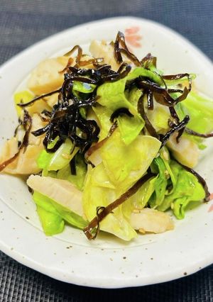 サラダチキンとキャベツの塩昆布和え-レシピのメイン写真