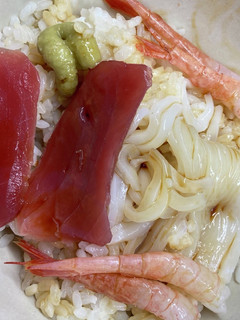 まぐろ、イカ、甘エビの海鮮丼 202-レシピのメイン写真