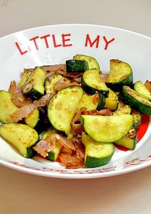 ズッキーニとベーコンの粉チーズ炒め-レシピのメイン写真