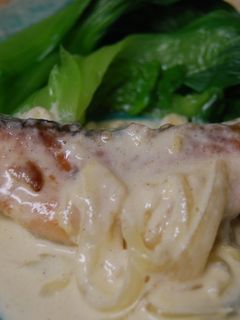 鮭と新玉ねぎのクリーム煮-レシピのメイン写真